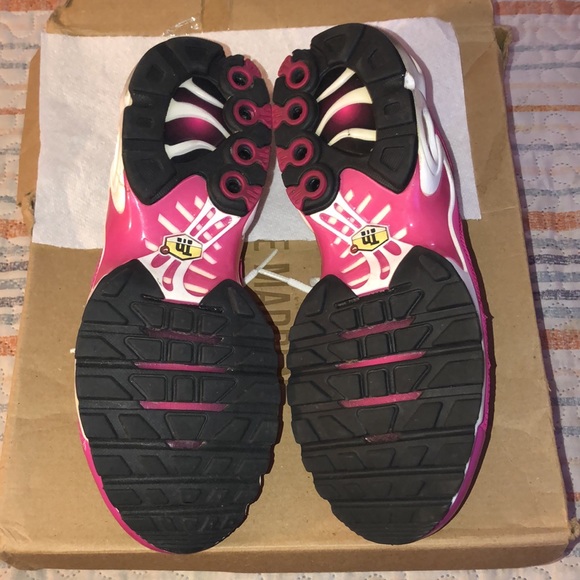 Pink and Black Nike Air Max - Picture 6 of 12